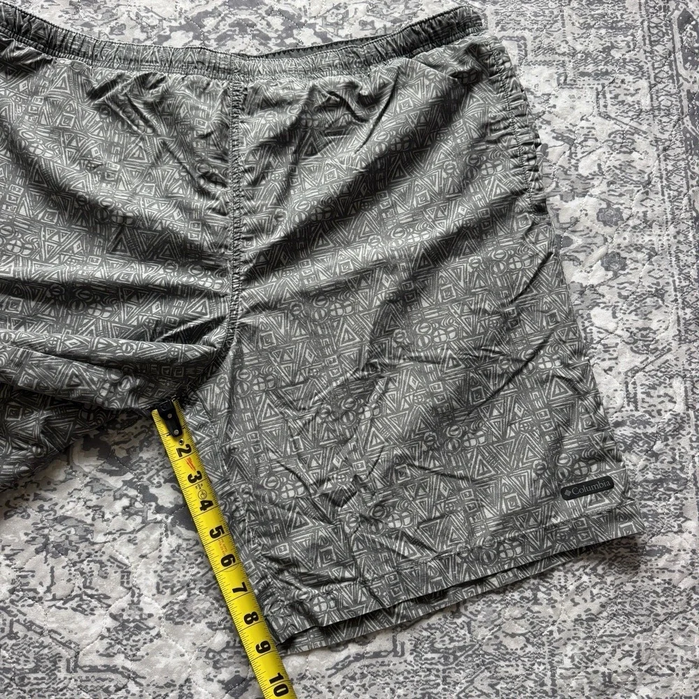 Columbia XCO Mens Gray Aztec Geometric Packable Cargo Swim Trunks Shorts L